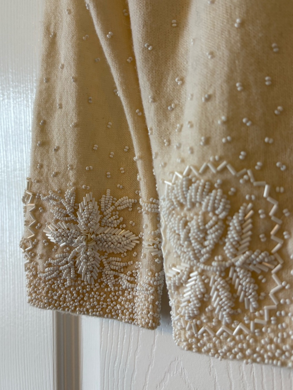 VTG 1950s Gene Shelly’s Boutique Internationale Beaded Cardigan Sweater - Picture 7 of 8